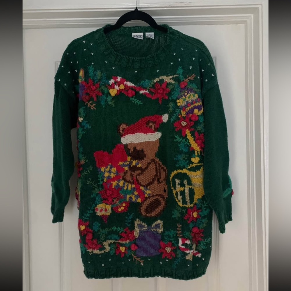 Vintage Green Holiday Sweater with Bear Design